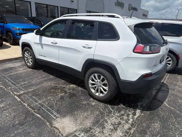 Used 2020 Jeep Cherokee Latitude w/ Cold Weather Group AWD/4WD image 5