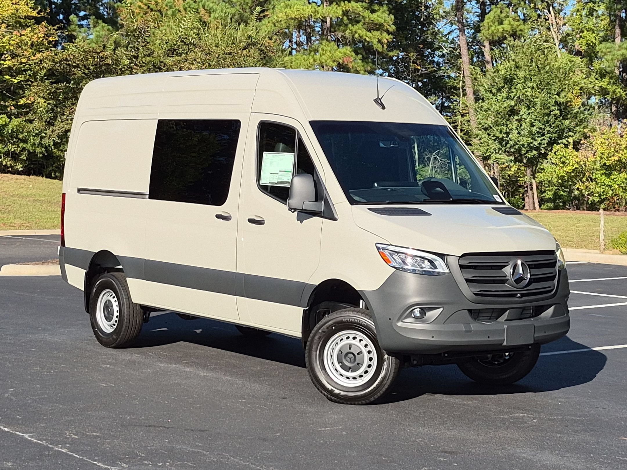 New 2026 Mercedes-Benz Sprinter 2500 image 2