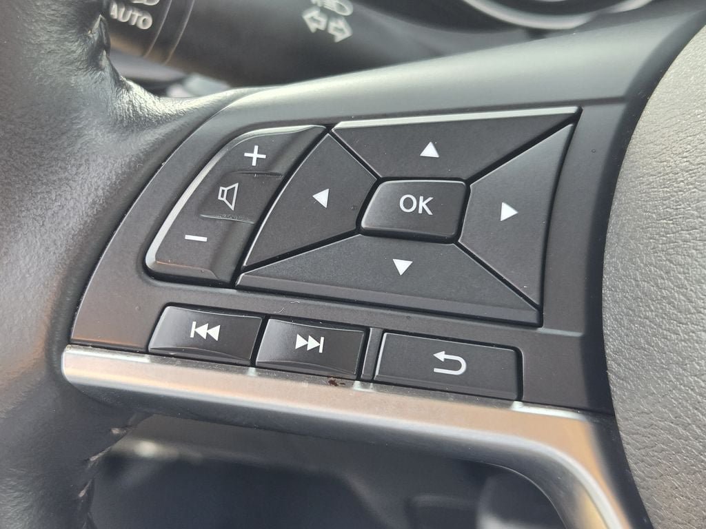 Used 2025 Nissan Sentra SV w/ All-Weather Package FWD image 23