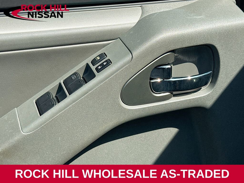 Used 2016 Nissan Frontier SL w/ Moonroof Package image 18