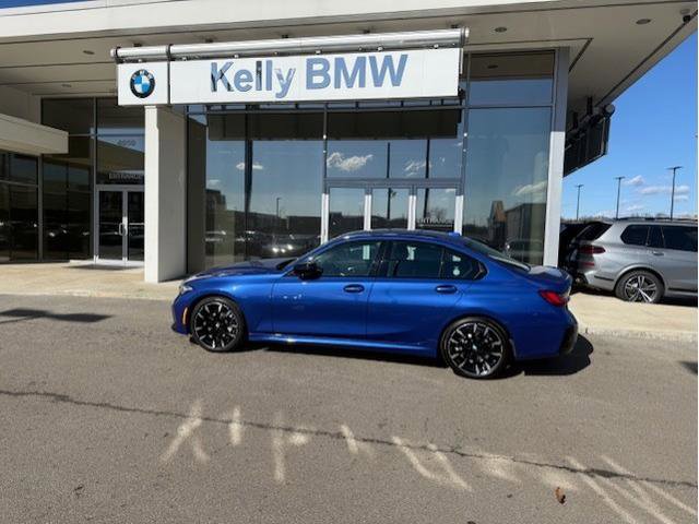 Used 2025 BMW 330i xDrive Sedan w/ M Sport Package image 3