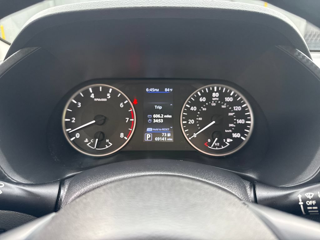 Used 2024 Nissan Sentra S w/ Lighting Package FWD image 9