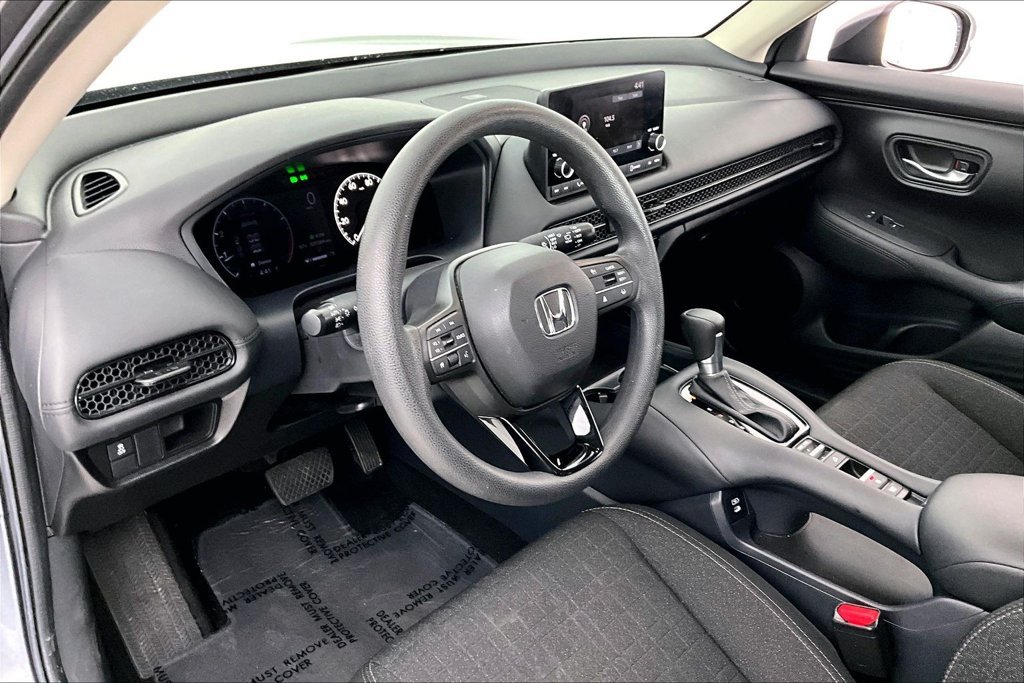 Used 2025 Honda HR-V LX image 16