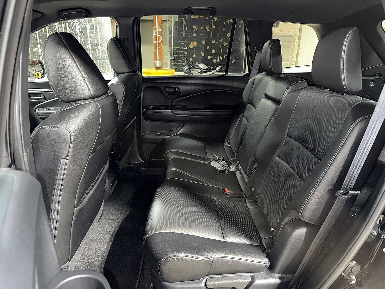 Used 2024 Honda Passport EX-L image 16
