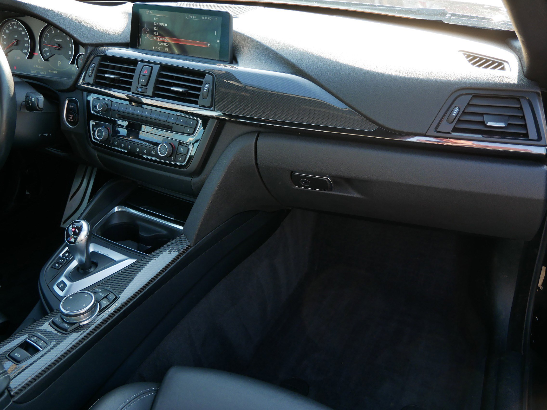 Used 2015 BMW M4 Convertible image 10