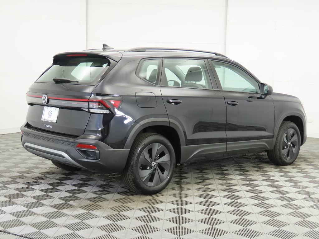 Used 2025 Volkswagen Taos S FWD image 5