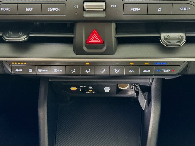 New 2026 Kia K4 FWD image 18