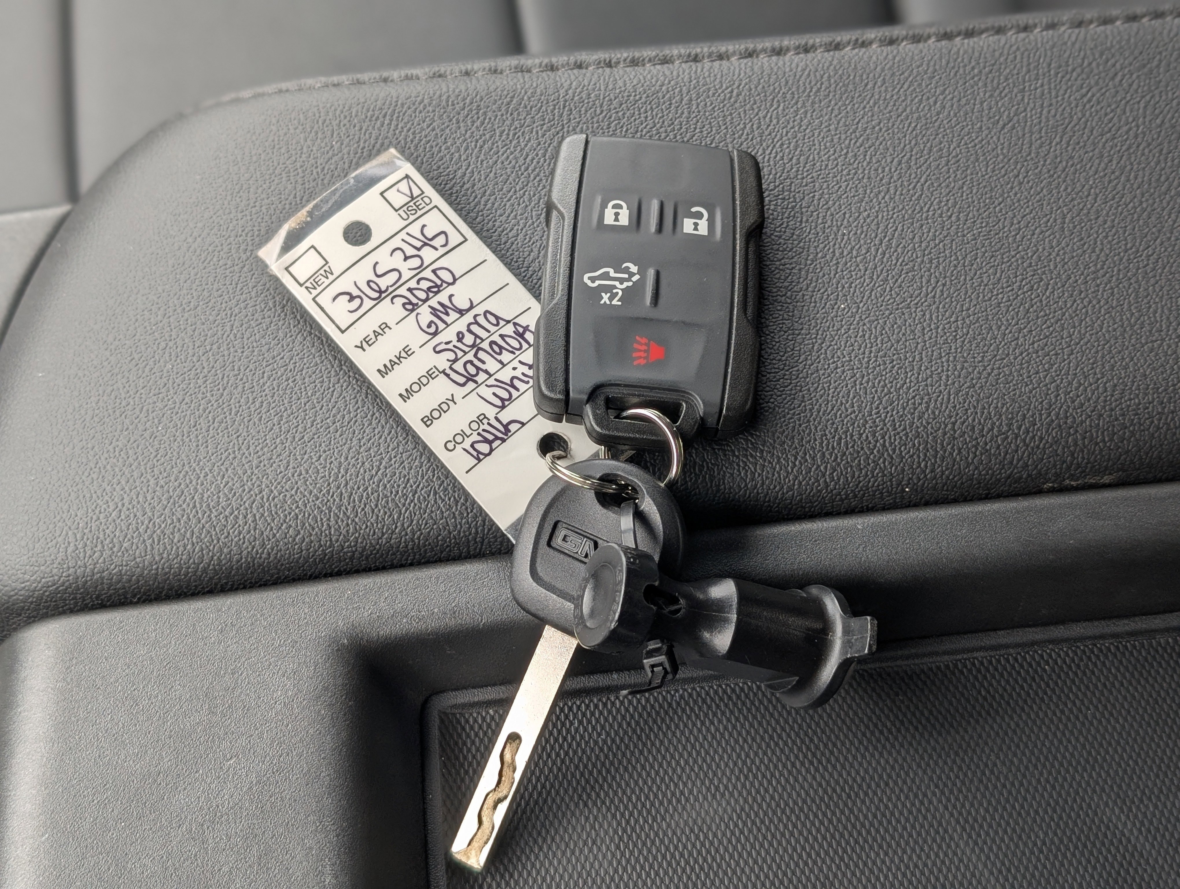 Used 2020 GMC Sierra 1500 4x4 Crew Cab w/ Sierra Value Package image 32