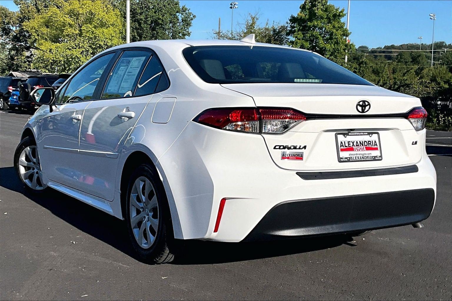 Used 2024 Toyota Corolla LE FWD image 11