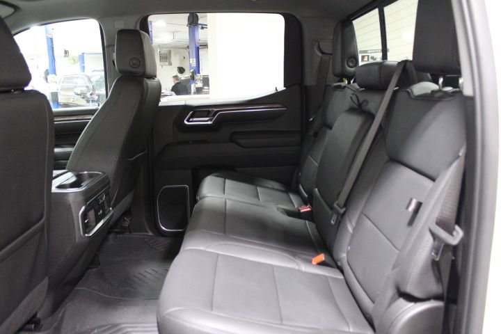 Used 2025 Chevrolet Silverado 1500 LTZ image 23