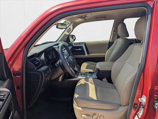 Used 2019 Toyota 4Runner SR5 Premium image 10