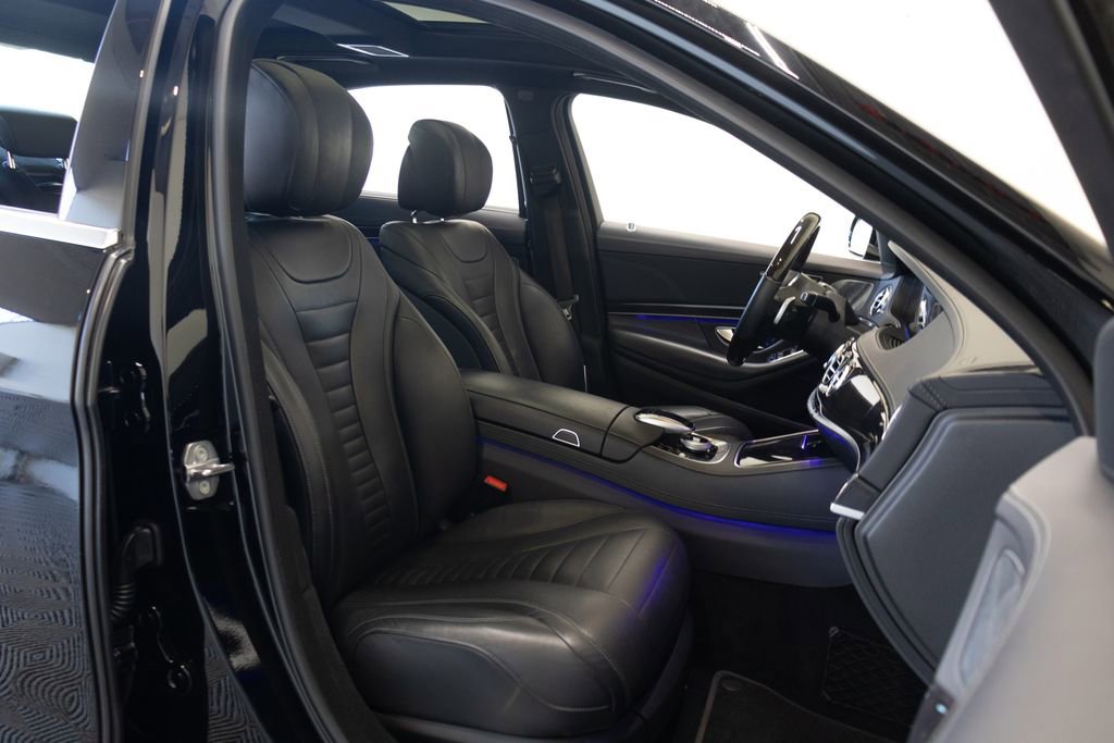 Used 2019 Mercedes-Benz S 560 Sedan image 23