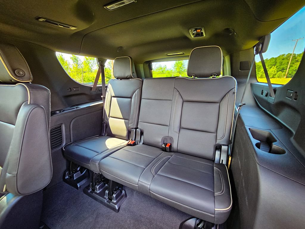 Used 2022 GMC Yukon XL SLT w/ SLT Premium Package AWD/4WD image 35