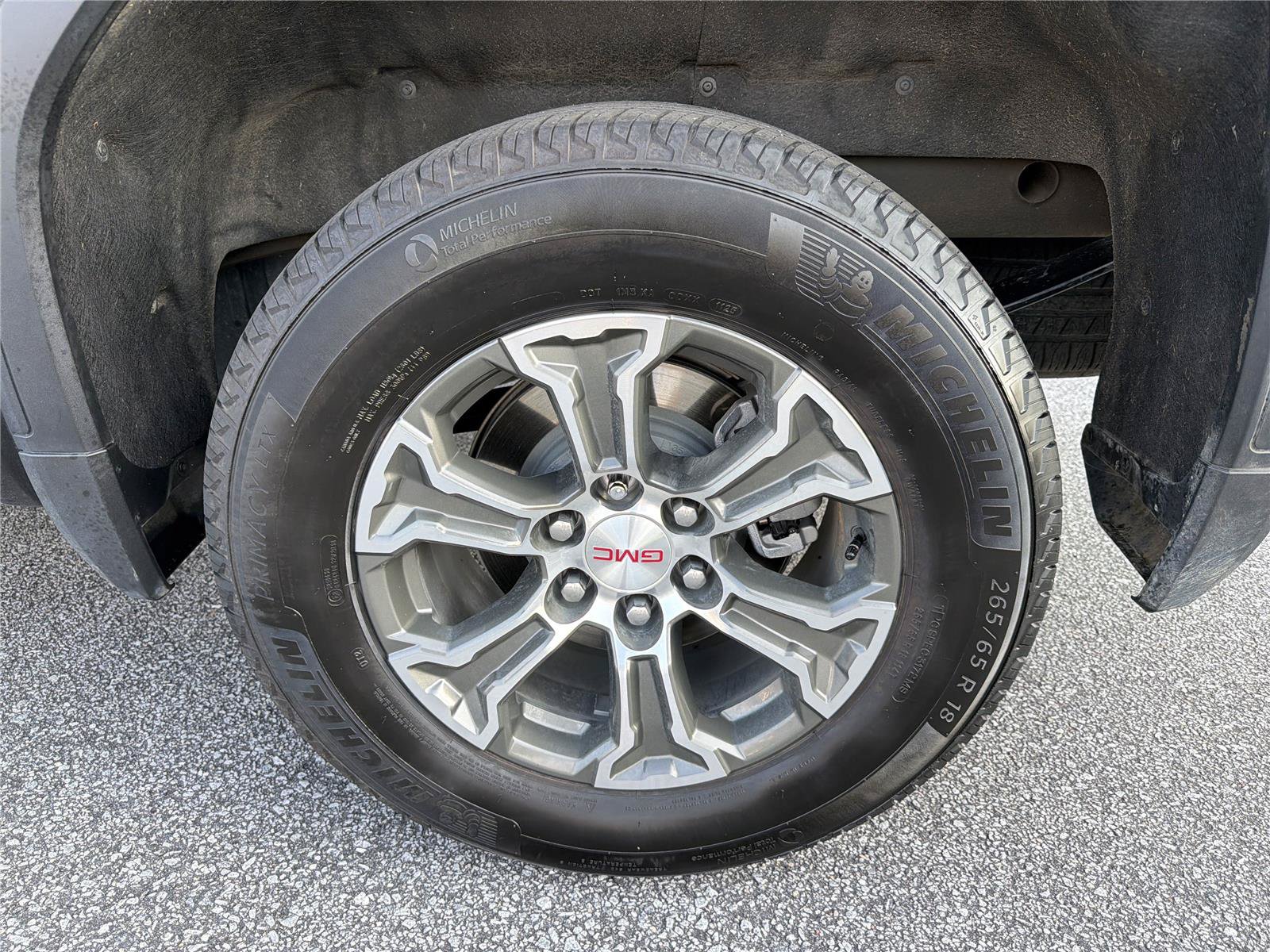 Used 2025 GMC Sierra 1500 SLT AWD/4WD image 18