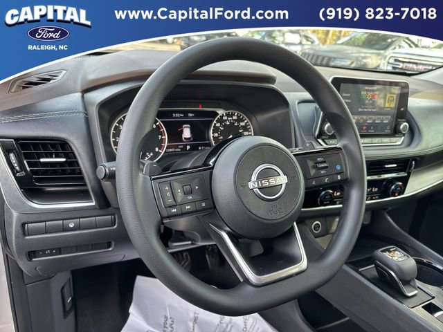 Used 2022 Nissan Rogue SV image 23
