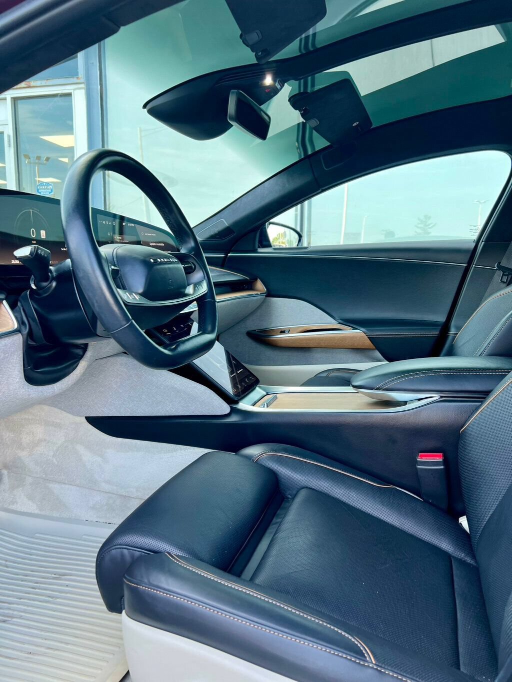 Used 2023 Lucid Air Touring AWD/4WD image 15