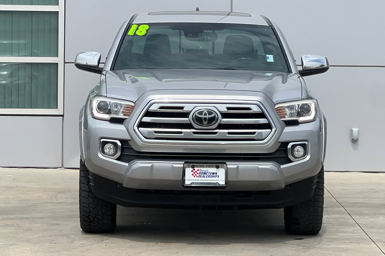 Used 2018 Toyota Tacoma Limited image 6