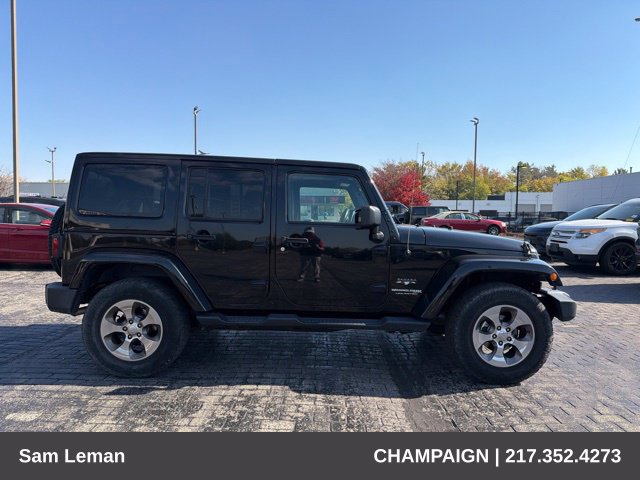 Used 2018 Jeep Wrangler Unlimited Sahara w/ Connectivity Group AWD/4WD image 2