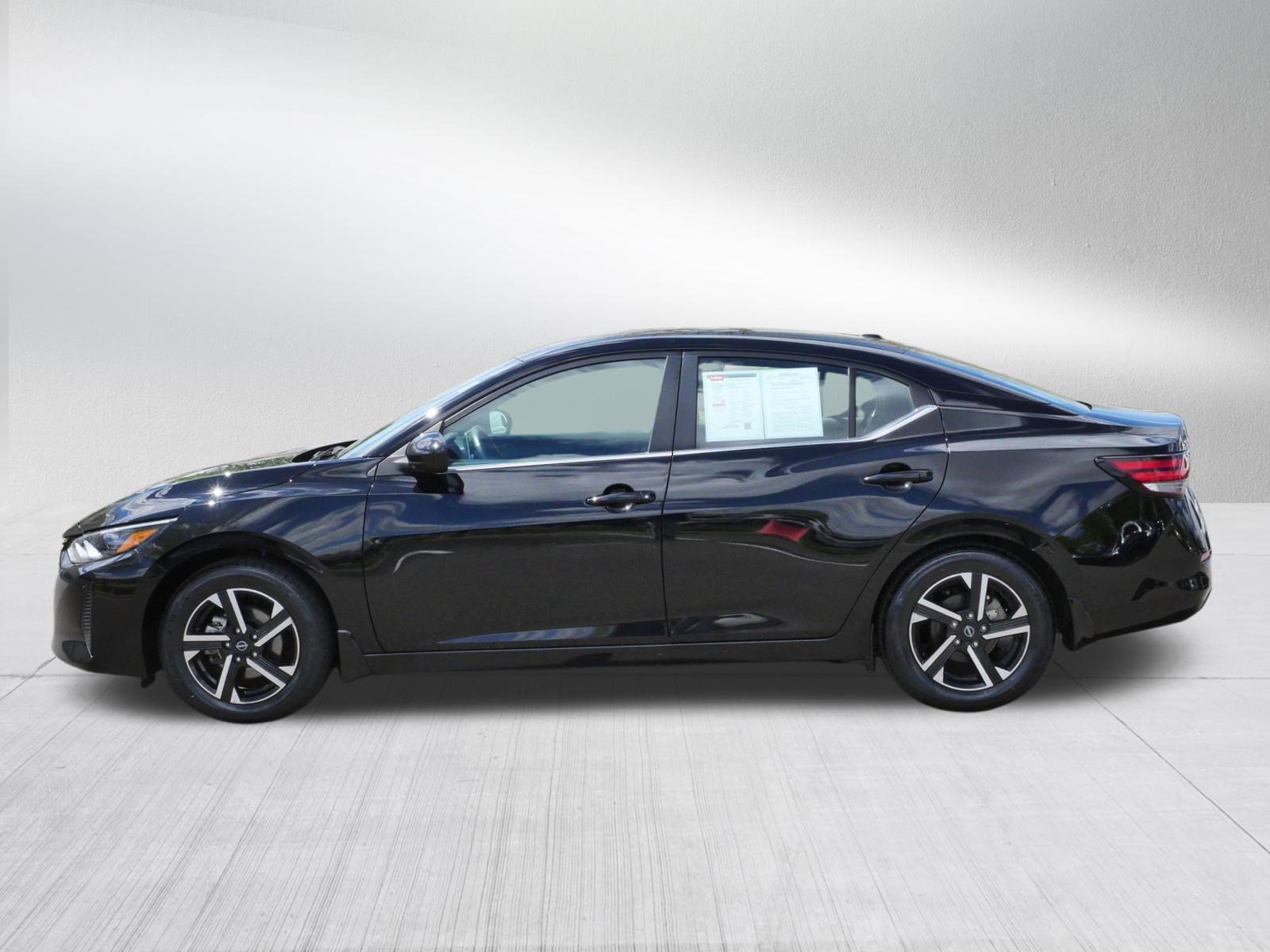 Used 2024 Nissan Sentra SV w/ All-Weather Package FWD image 4