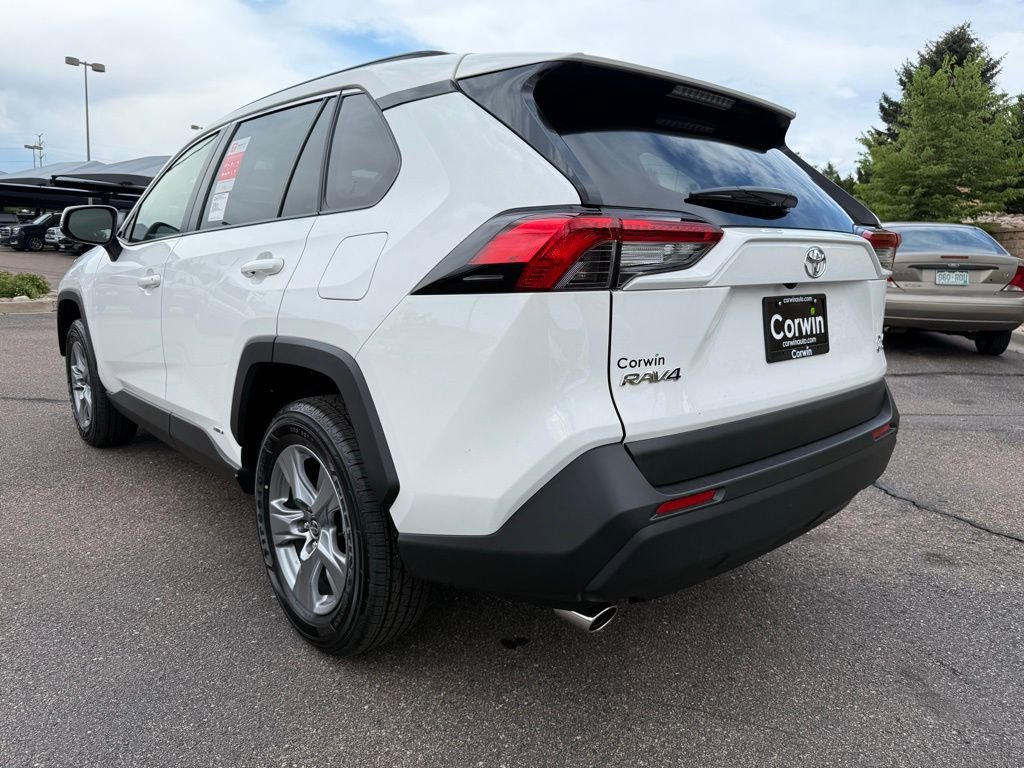 Used 2025 Toyota RAV4 XLE image 6