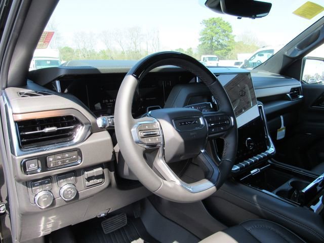 New 2026 GMC Yukon XL Denali w/ Denali Reserve Package AWD/4WD image 14