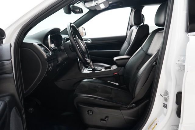 Used 2022 Jeep Grand Cherokee Laredo X image 16