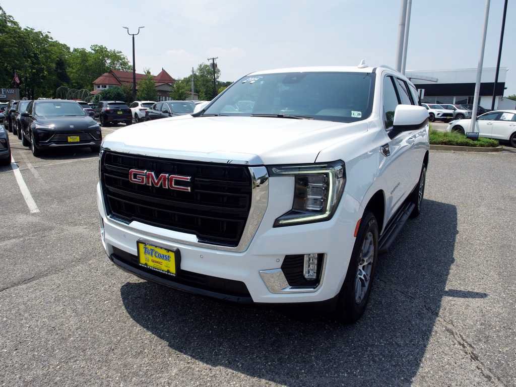 Certified 2024 GMC Yukon SLE AWD/4WD image 1