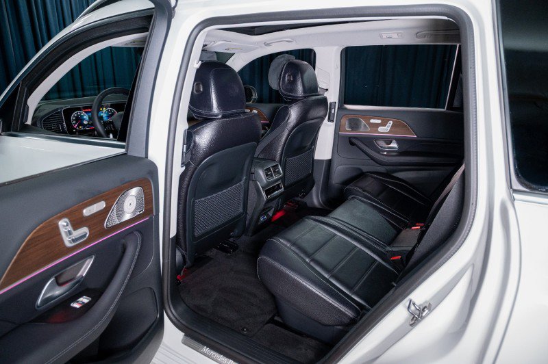New 2026 Mercedes-Benz GLS 450 4MATIC image 28