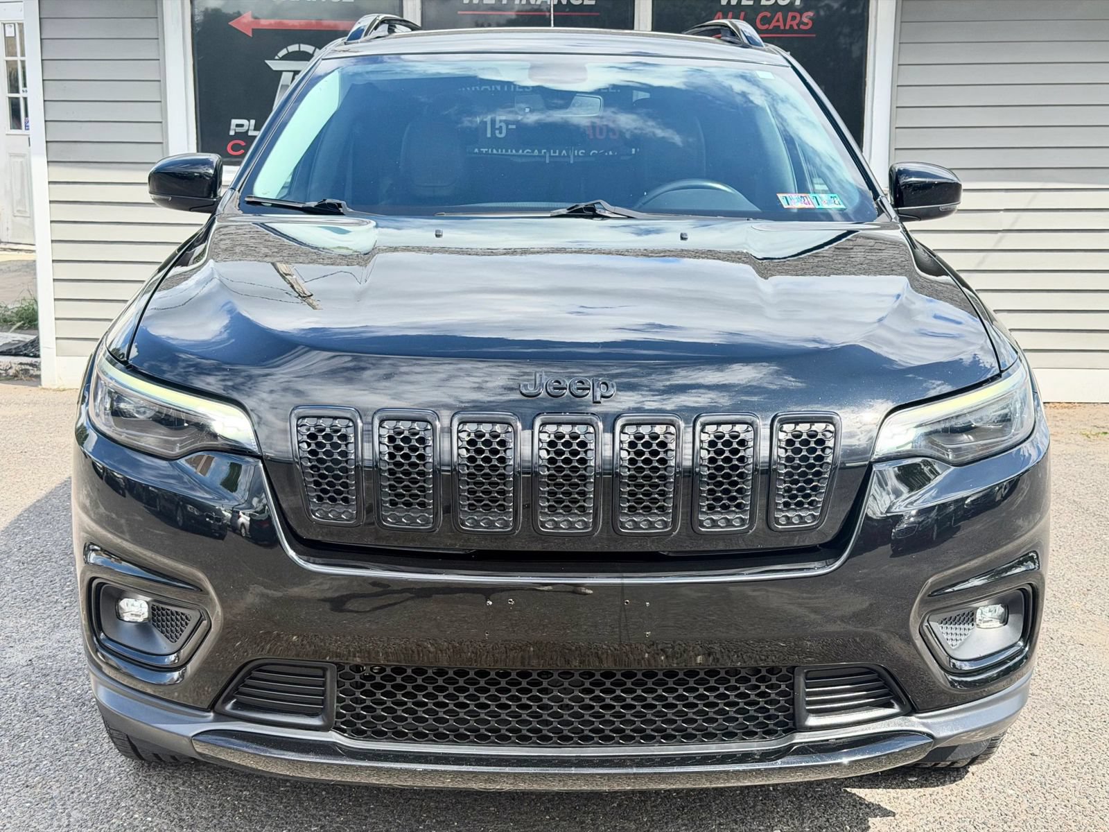 Used 2019 Jeep Cherokee Latitude Plus AWD/4WD image 20