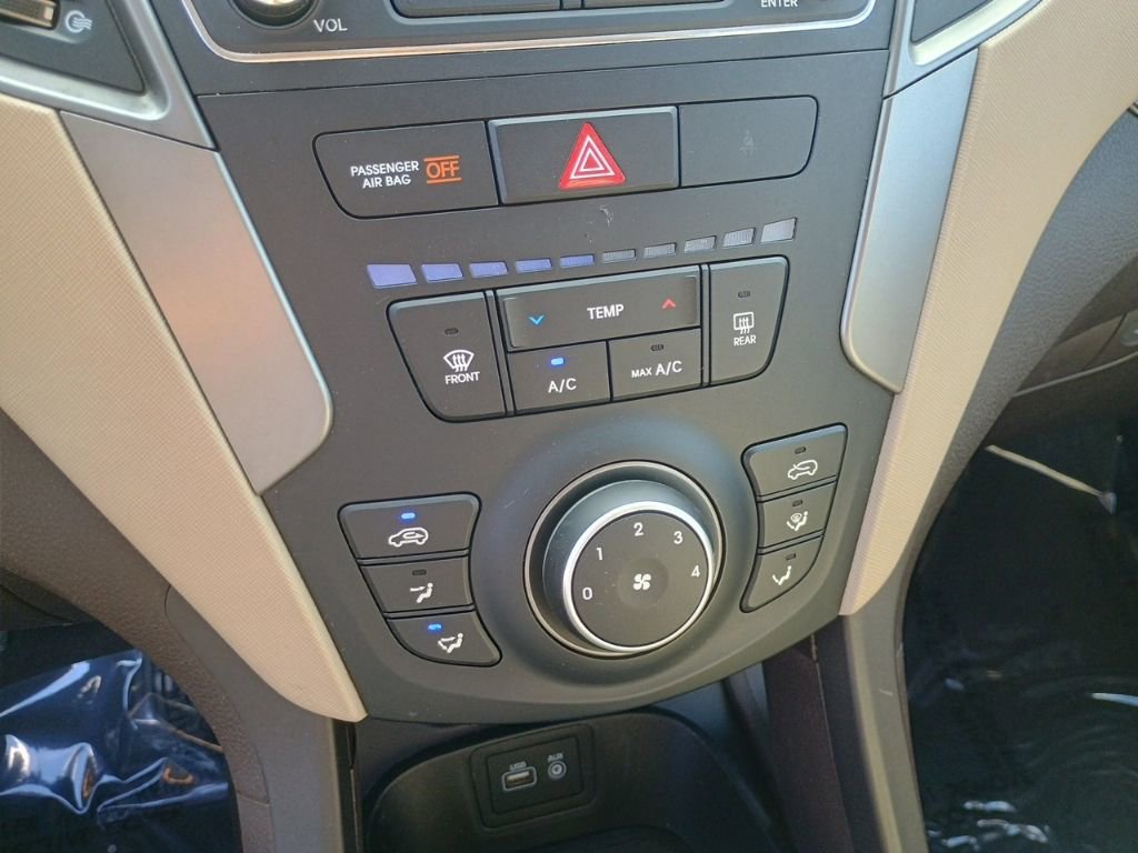 Used 2017 Hyundai Santa Fe Sport image 30