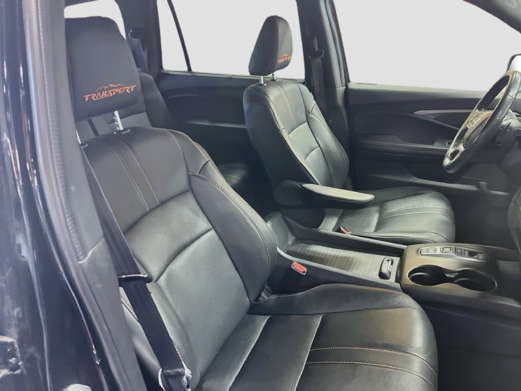 Used 2022 Honda Pilot TrailSport image 31