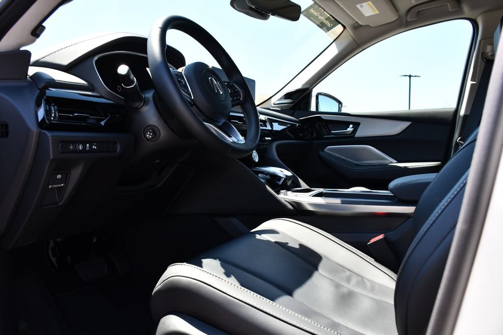 Certified 2026 Acura MDX w/ Technology Package FWD image 18