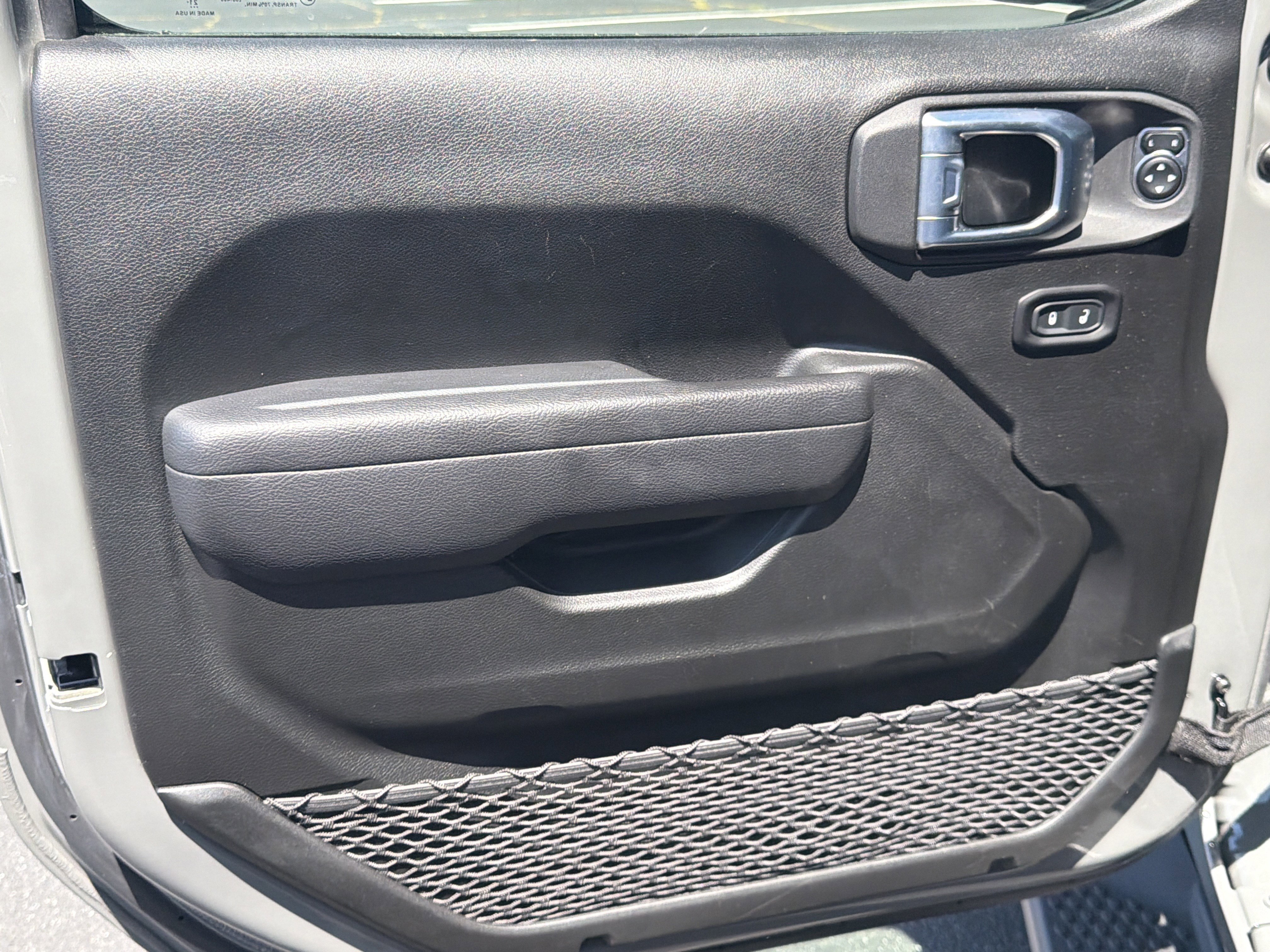 Used 2022 Jeep Wrangler Unlimited Sport AWD/4WD image 12
