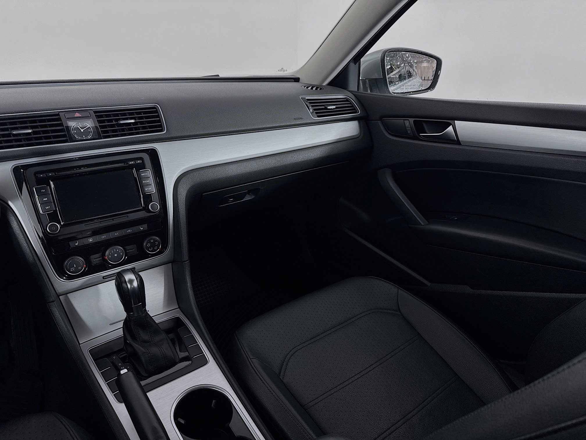 Used 2013 Volkswagen Passat 2.5 SE image 22