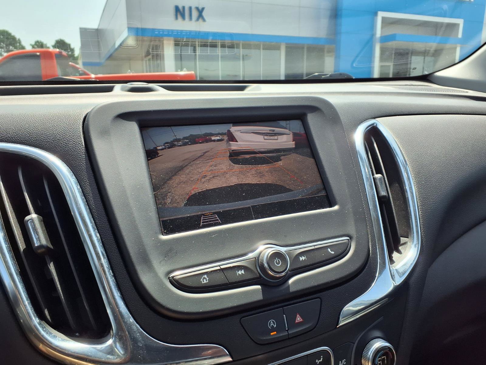 Used 2024 Chevrolet Equinox LT w/ LPO, Floor Liner Package FWD image 5