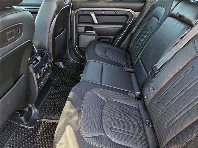 Used 2022 Land Rover Defender 110 X-Dynamic HSE image 19