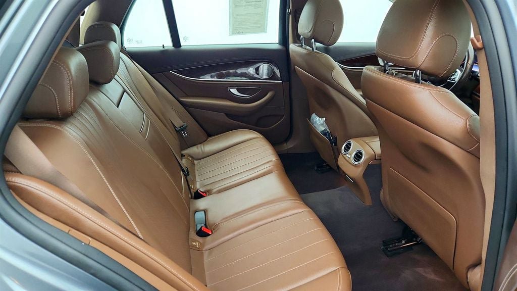 Used 2020 Mercedes-Benz E 450 4MATIC Wagon image 25