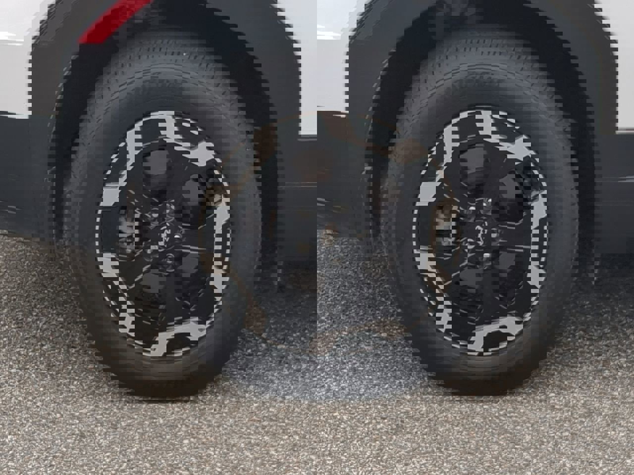 Used 2025 Hyundai Santa Fe SEL image 10