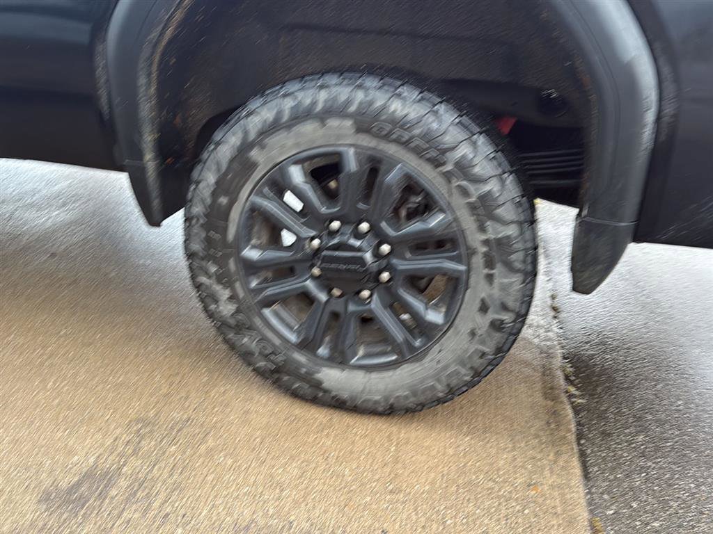 Used 2021 GMC Sierra 2500 Denali w/ Denali Black Diamond Edition image 11