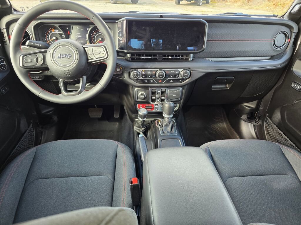 Used 2024 Jeep Wrangler Unlimited Rubicon w/ Convenience Group image 20