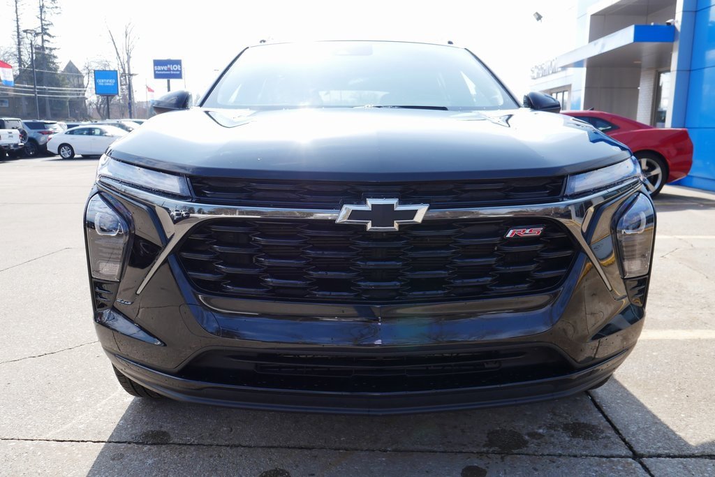 Used 2025 Chevrolet Trax RS image 34