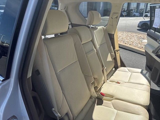 Used 2019 Lexus GX 460 Premium w/ Premium Package image 15