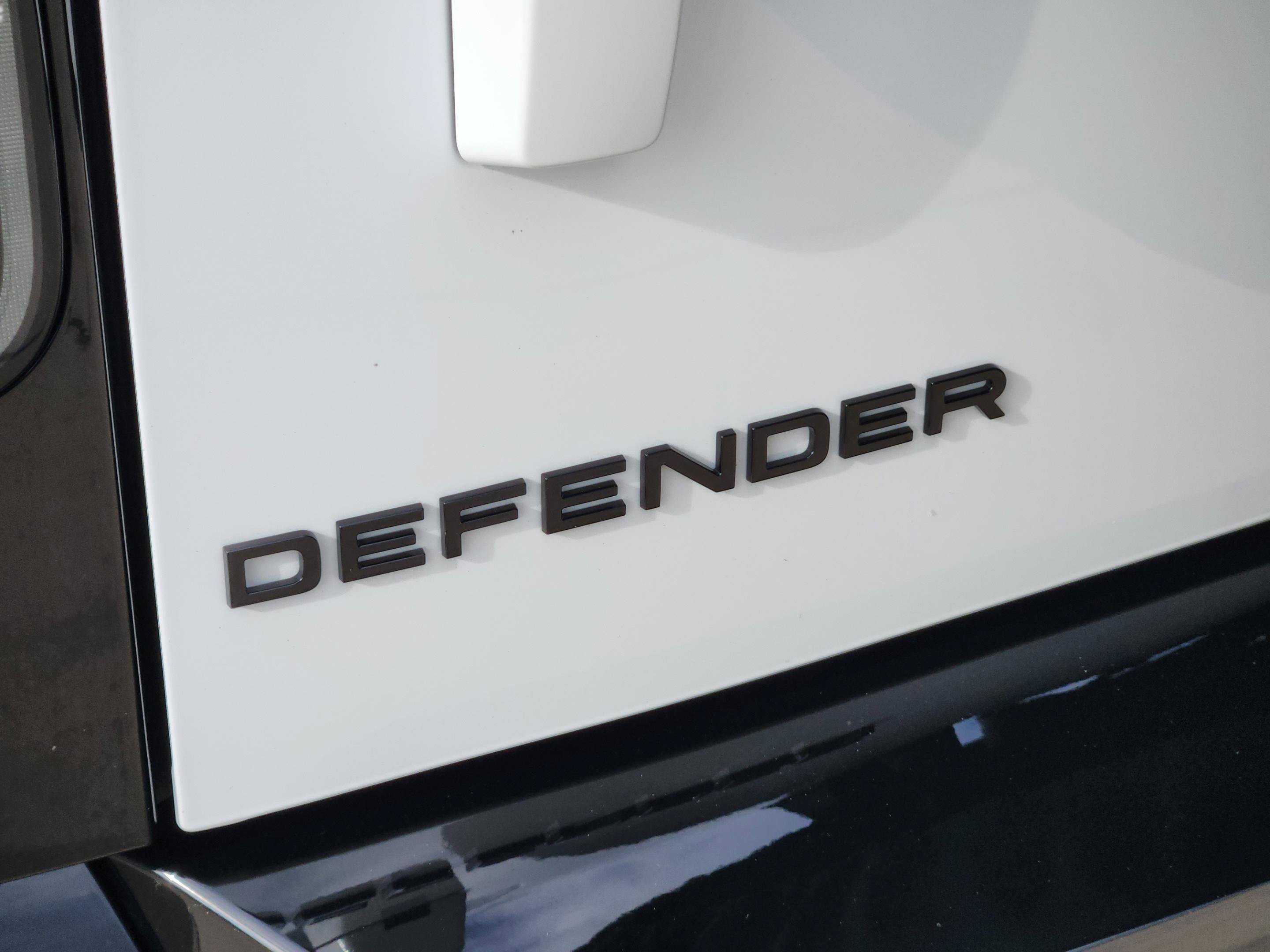 New 2026 Land Rover Defender 110 S AWD/4WD image 36