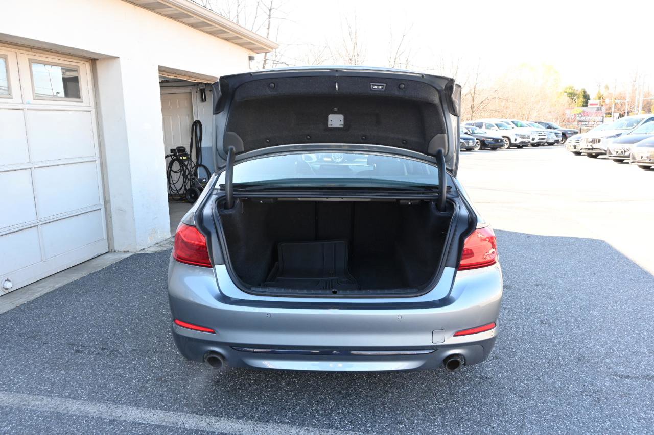 Used 2019 BMW 530i xDrive image 26
