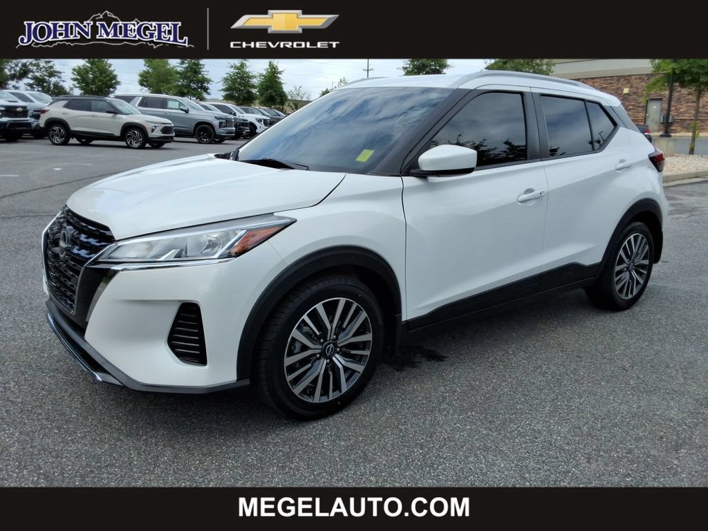 Used 2023 Nissan Kicks SV