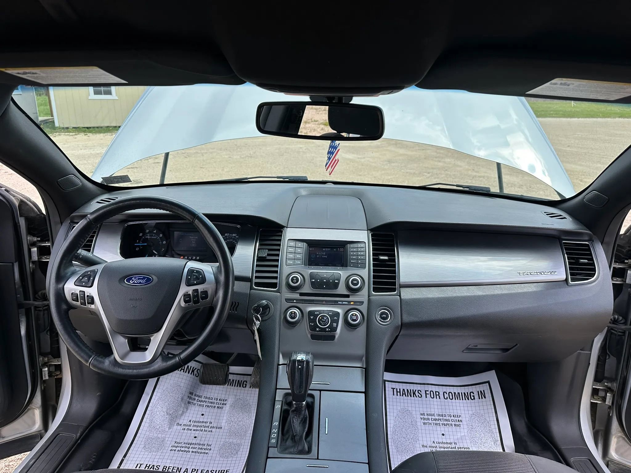 Used 2015 Ford Taurus SEL AWD/4WD image 15