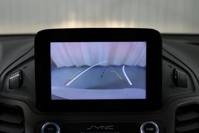 Certified 2020 Ford Transit Connect XLT image 5