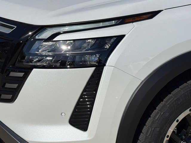 New 2026 Nissan Pathfinder Rock Creek w/ Rock Creek Premium Package AWD/4WD image 10