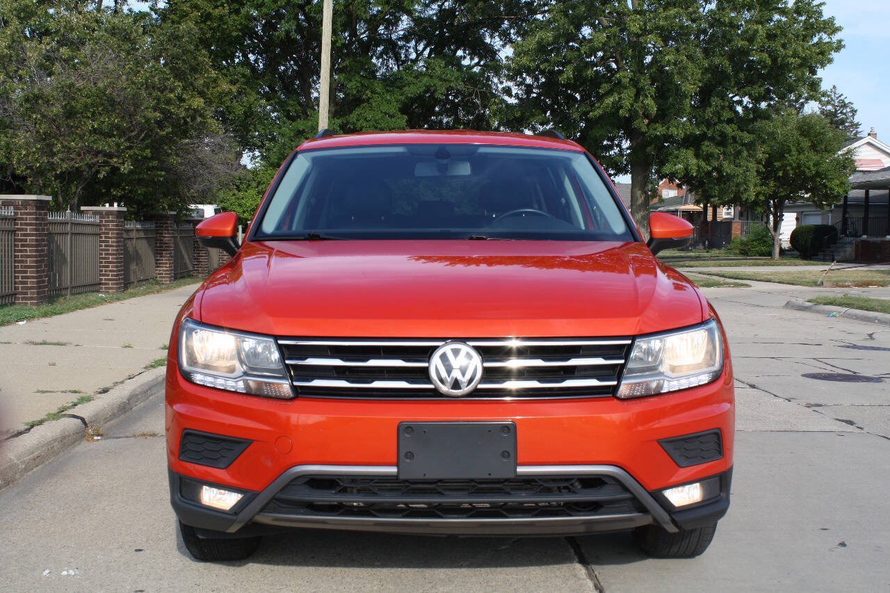 Used 2018 Volkswagen Tiguan SE FWD image 3