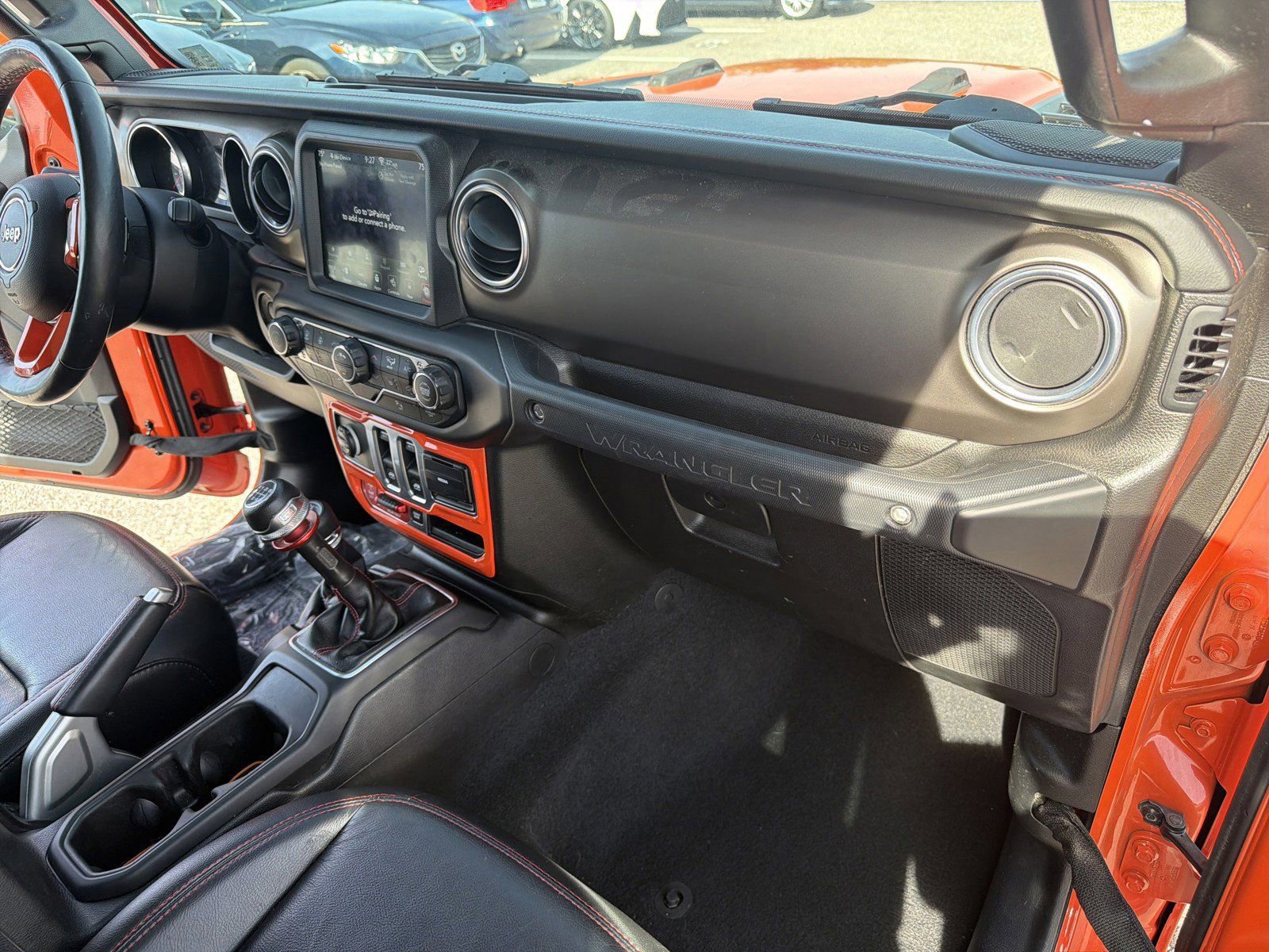 Used 2018 Jeep Wrangler Rubicon AWD/4WD image 13